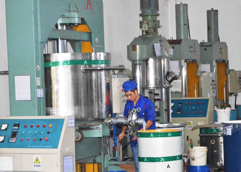 GUANGZHOU RUI-HE NEW MATERIAL SCIENTIFIC Co. , LTD línea de producción de fábrica
